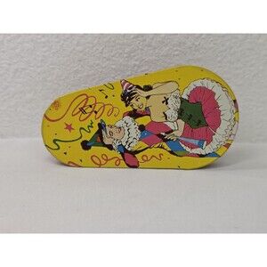 Vintage US Metal Toy Mfg Co New Years Noise Maker Clacker kids toy yellow & red